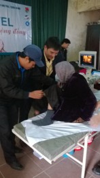 Hoạt động phối hợp giữa Viettel và Đoàn TNCS Hồ Chí Minh khám chữa bệnh tại xã Quỳnh Hồng