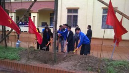 Tuổi trẻ Quỳnh Phụ khởi động Tháng thanh niên và ra quân Tết trồng cây Xuân Ất Mùi 2015