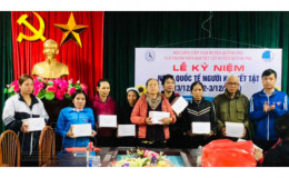 Câu lạc bộ Thanh niên khuyết tật huyện Quỳnh Phụ: Trao quà cho hội viên có hoàn cảnh khó khăn