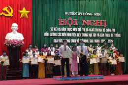 Cô giáo Lê Thị Thắm được Huyện ủy Đông Sơn tuyên dương trong học tập và làm theo làm theo tư tưởng, đạo đức, phong cách Hồ Chí Minh