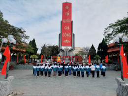 Liên đội THCS Thị trấn Quỳnh Côi với các hoạt động chào mừng 79 năm ngày thành lập QĐND Việt Nam.